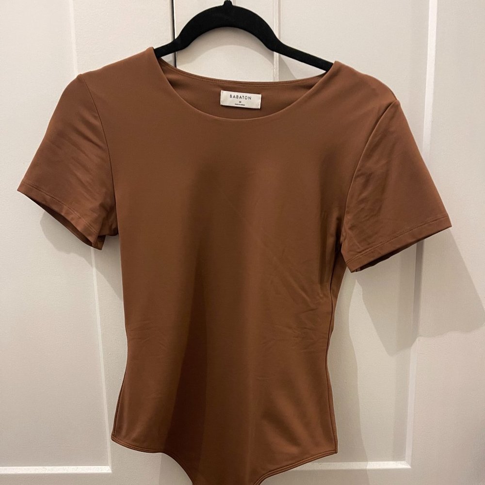 Babaton Contour Crew Shortsleeve Bodysuit